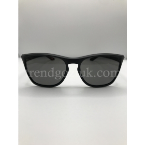 OAKLEY OO 9479 01