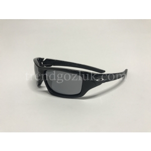 OAKLEY OO 9236-01